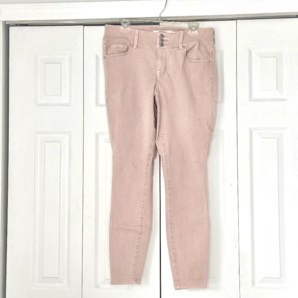 Women's Pink Jeans